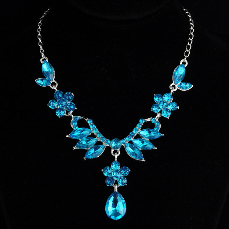 Luxurimo Crystal Necklace & Earring Set