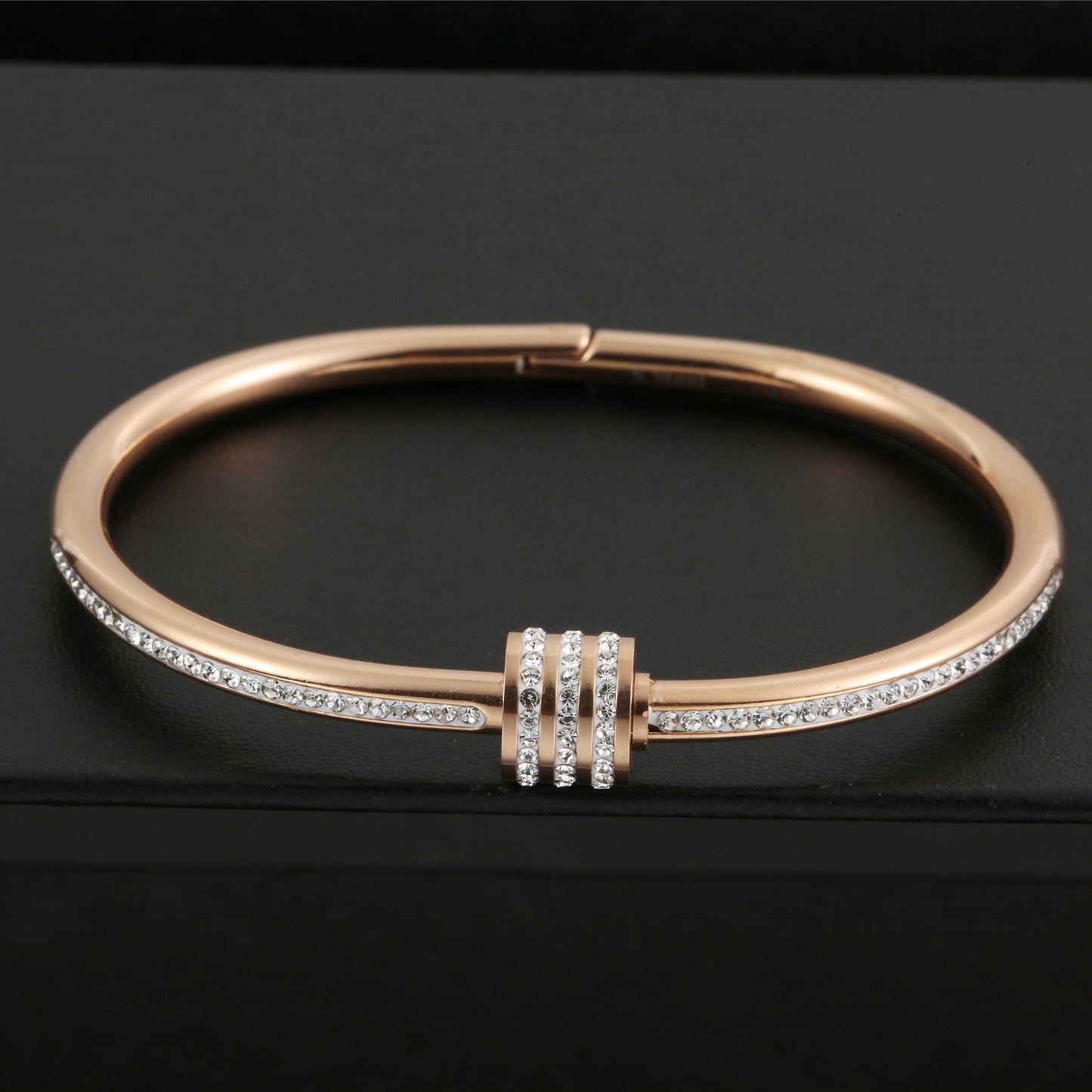 Luxurimo Gold Bracelet